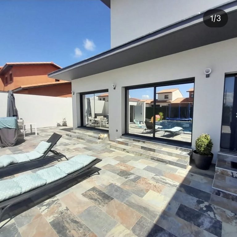 Lire la suite à propos de l’article Économiser de l&rsquo;argent grâce à la pose de films solaire !